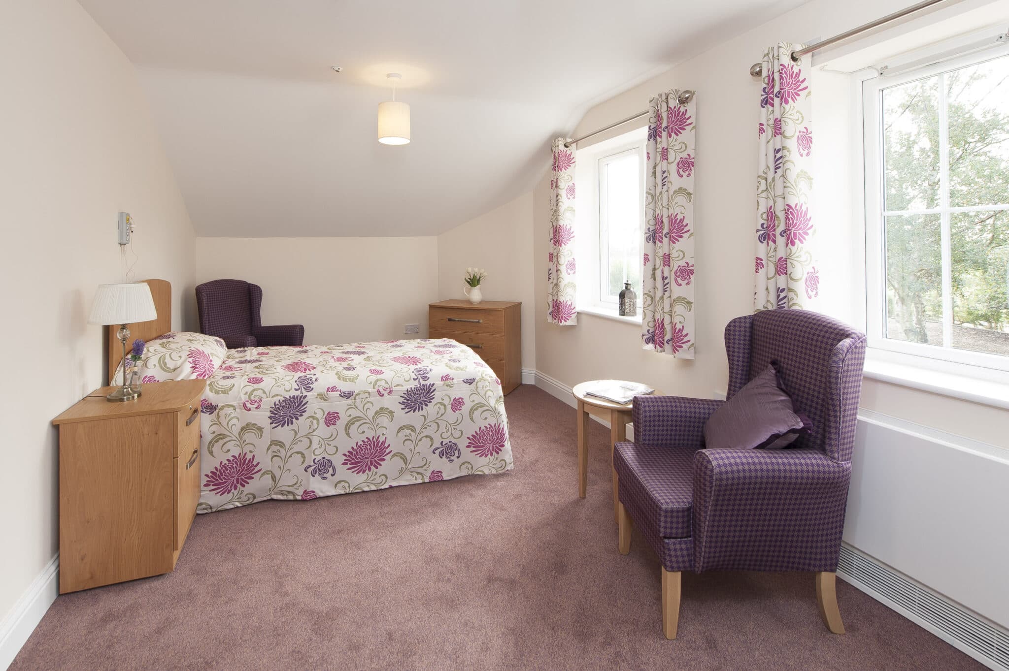 Manor House: photo 1