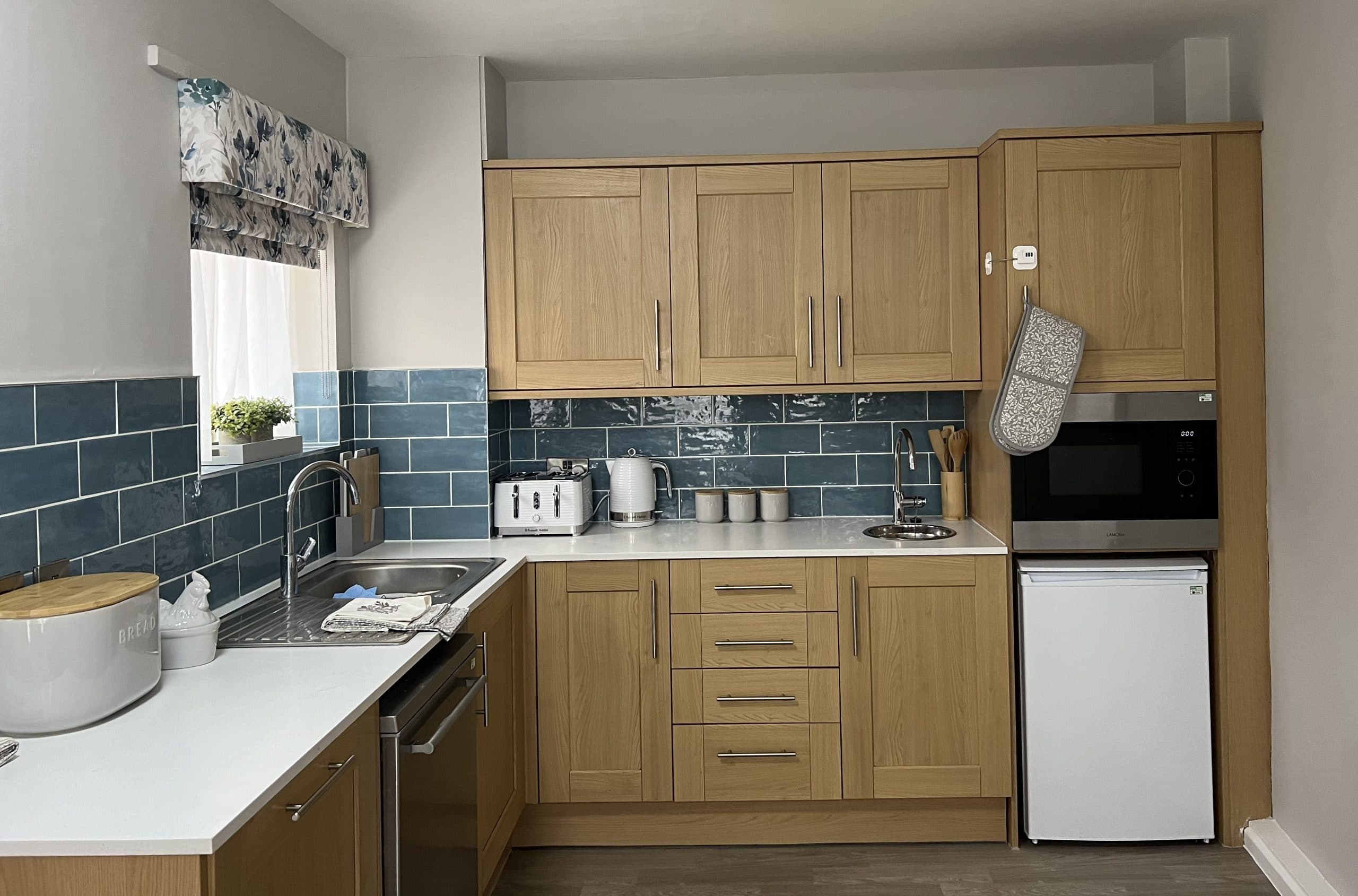 Dewar Close: photo 6