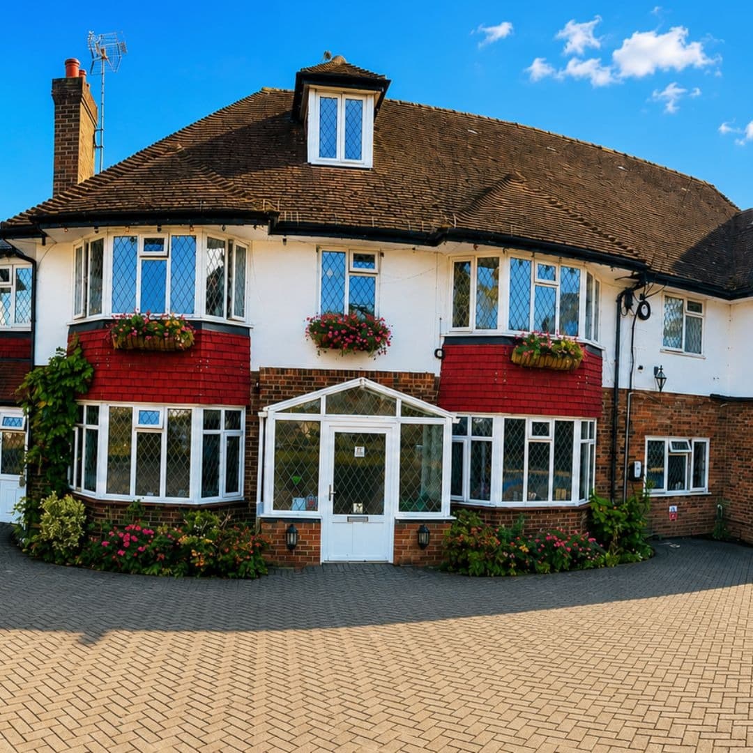 Valerie Manor