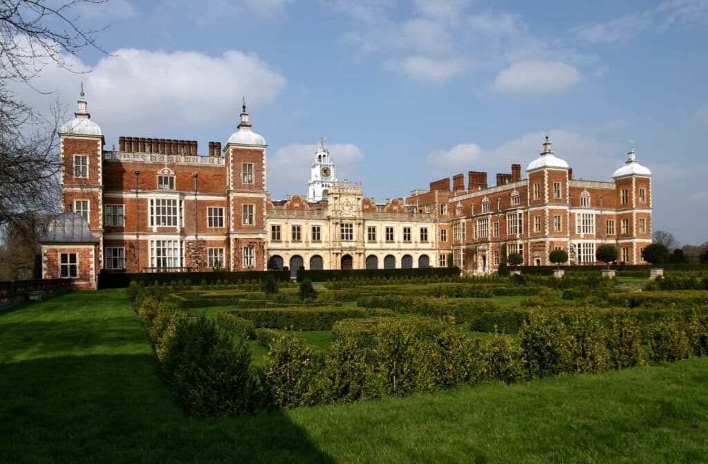Howe Dell Manor