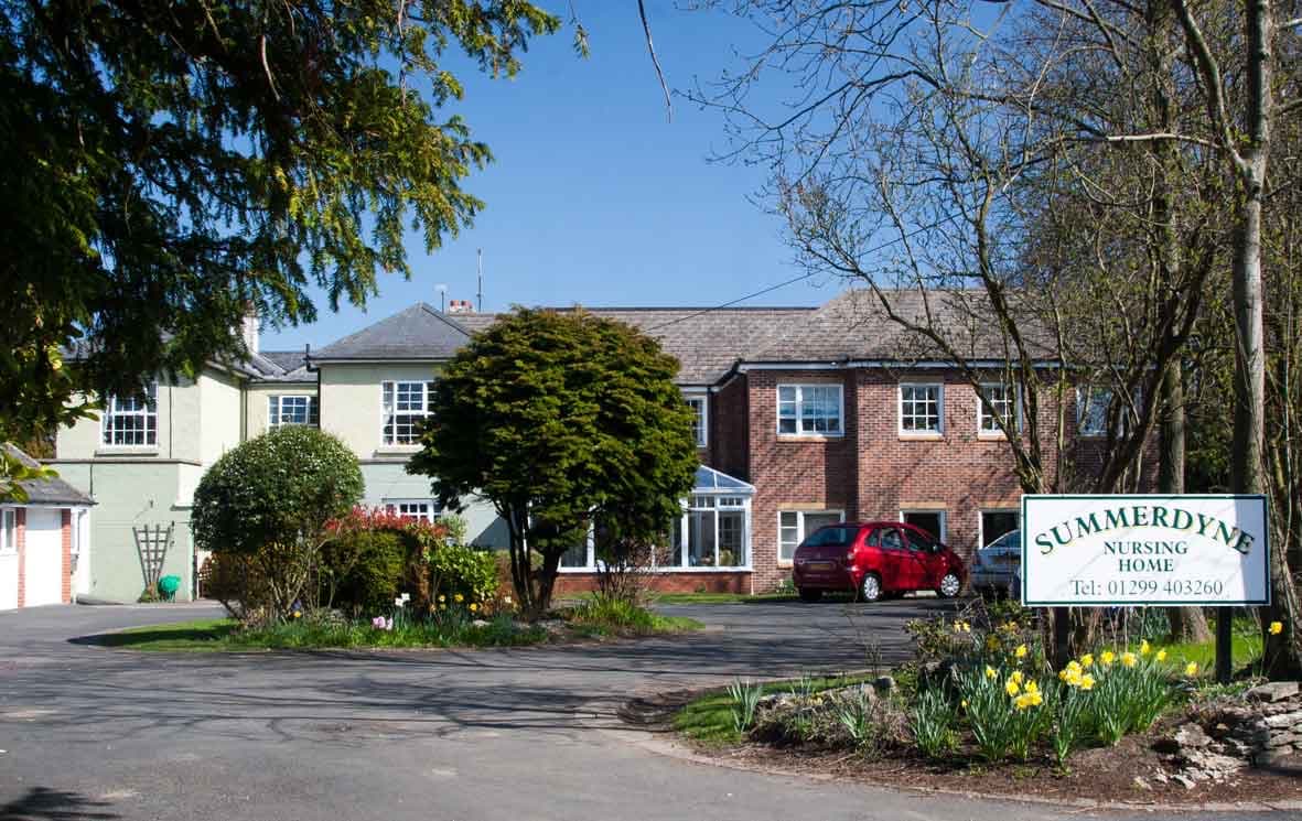 Newstead House