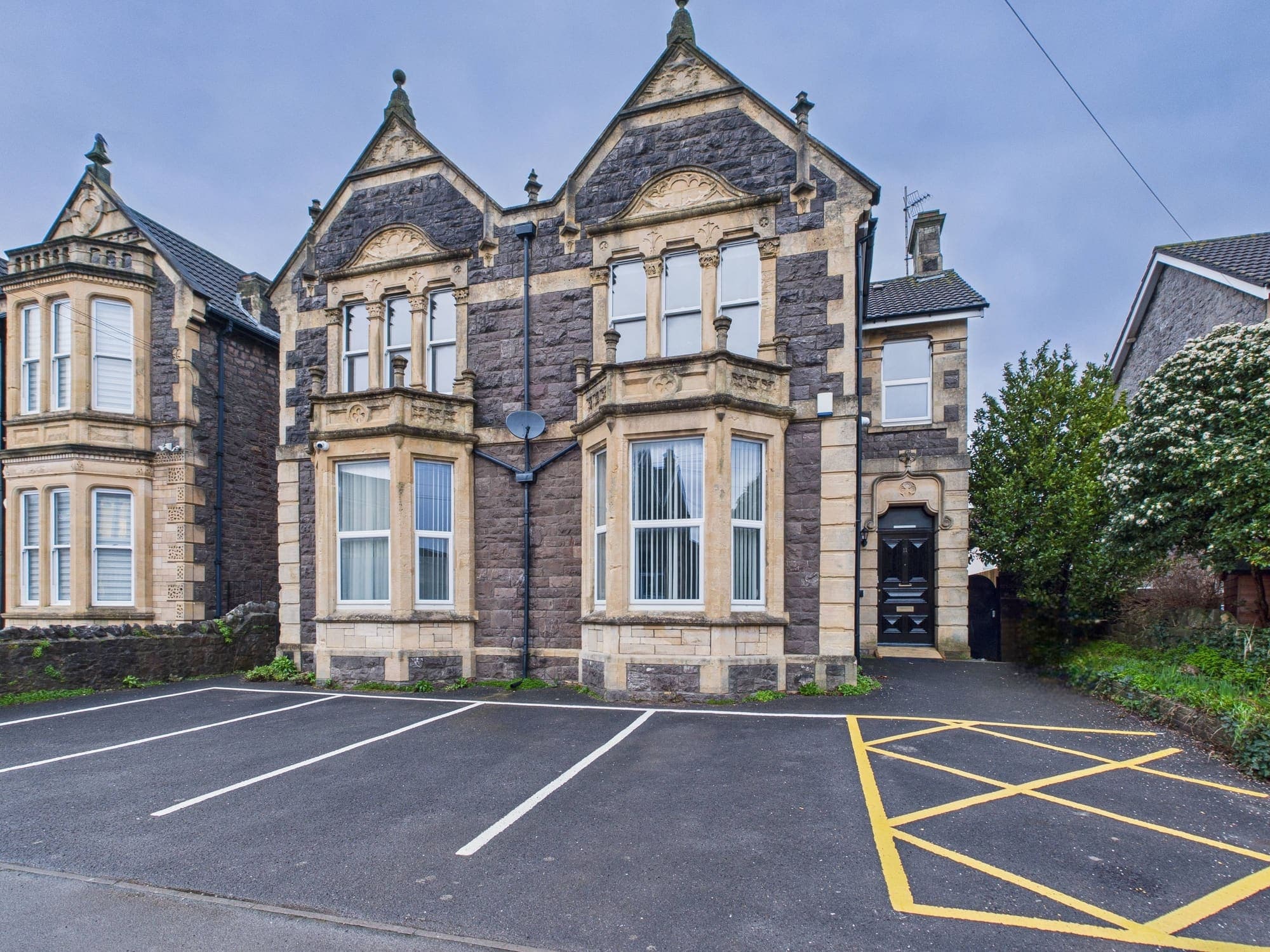 Beaconsfield House