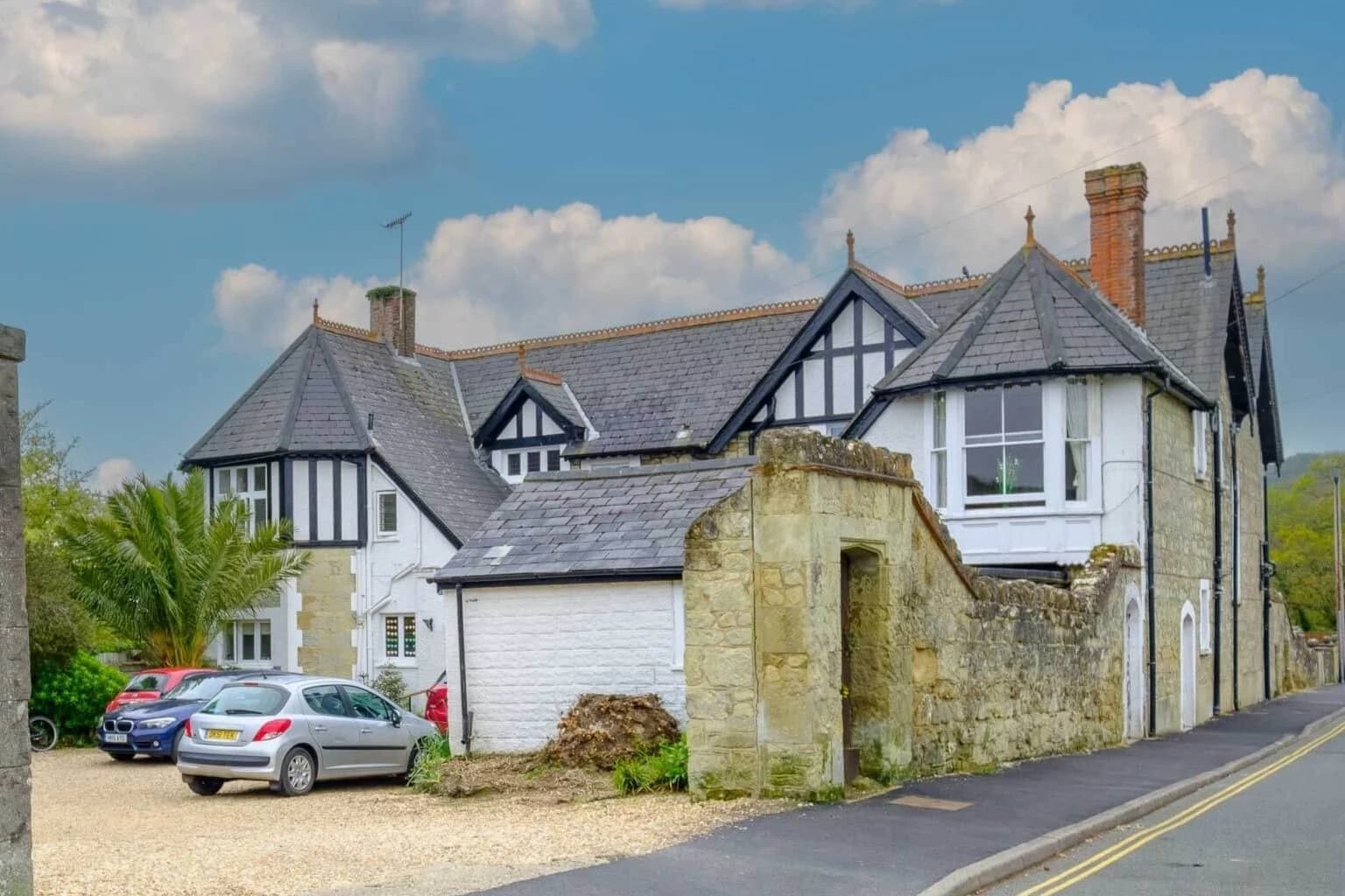 Brighstone Grange