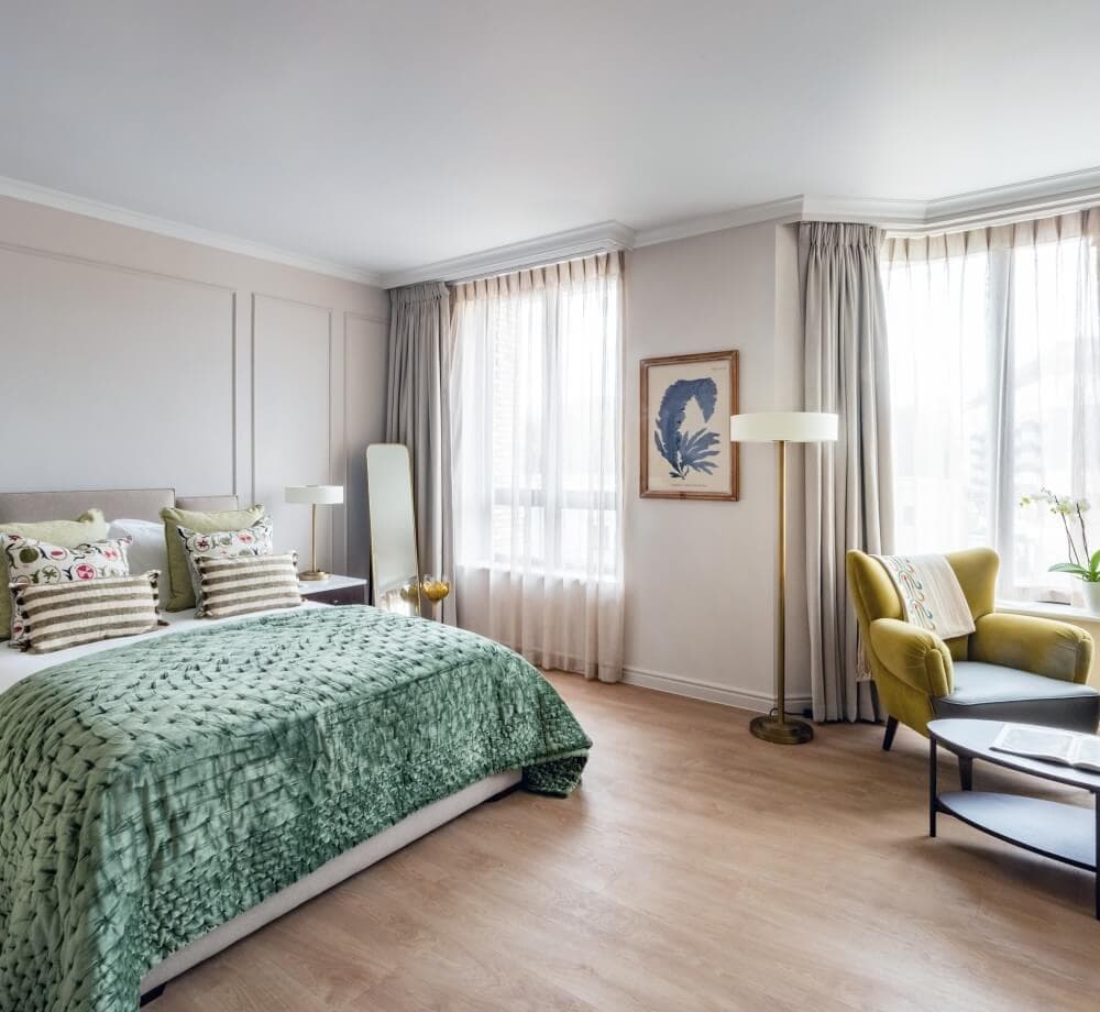 Loveday Belgravia: photo 1