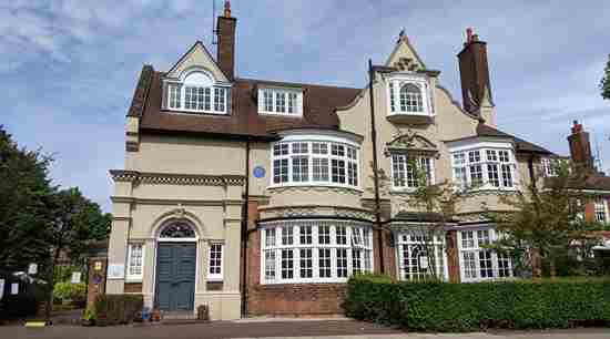 Compton Lodge