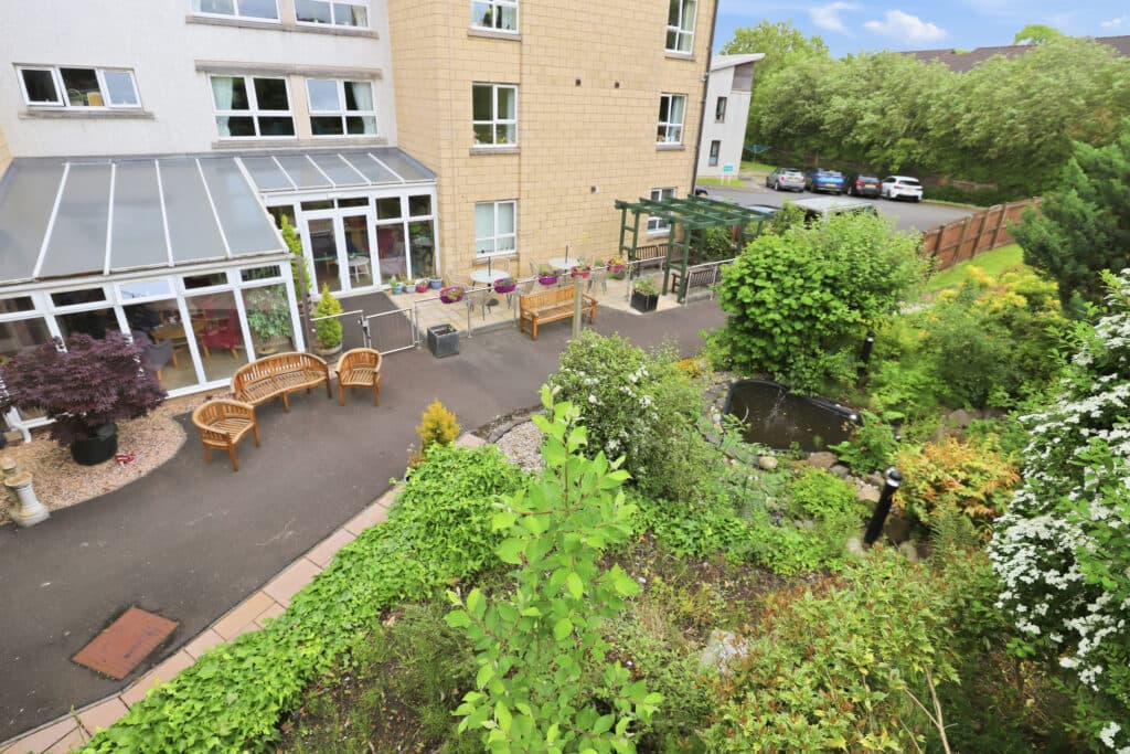 Burnfield: photo 1