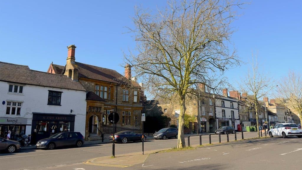 Ellesmere Lodge