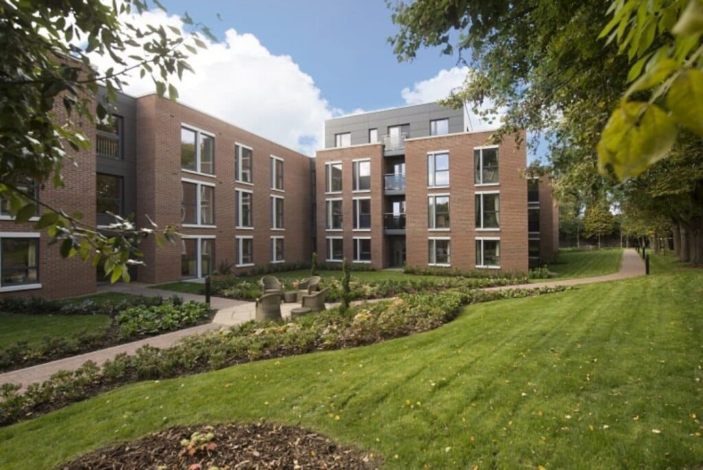 Glenhills Court