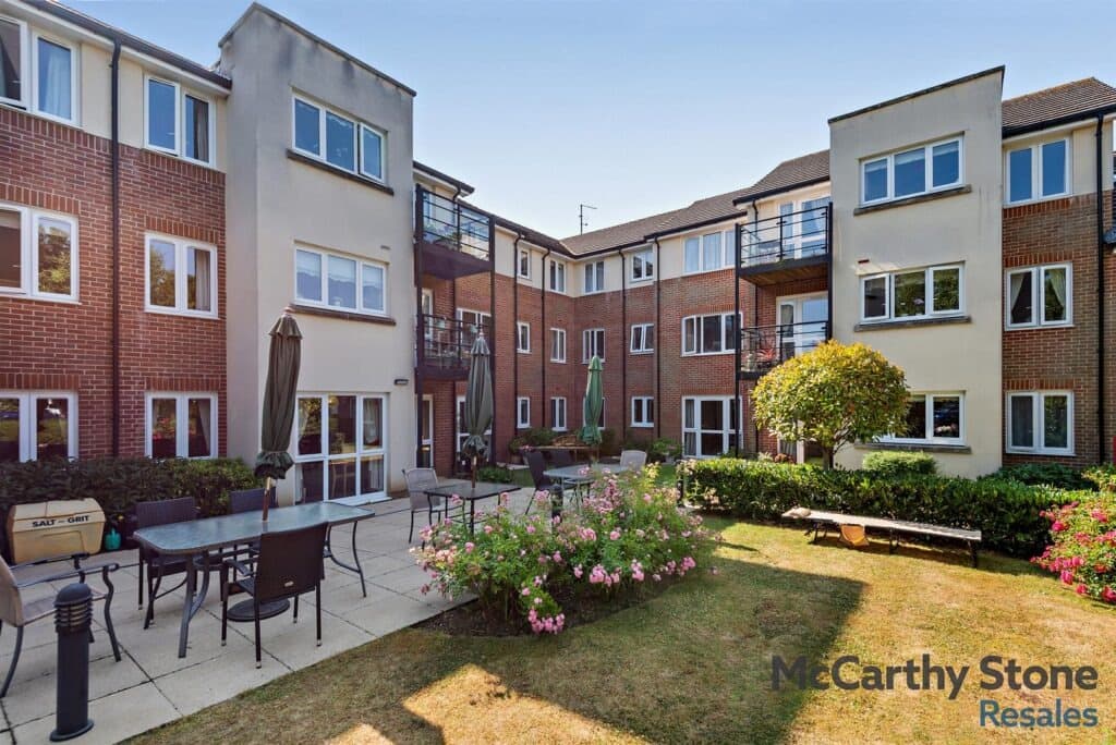 Waggoners Court