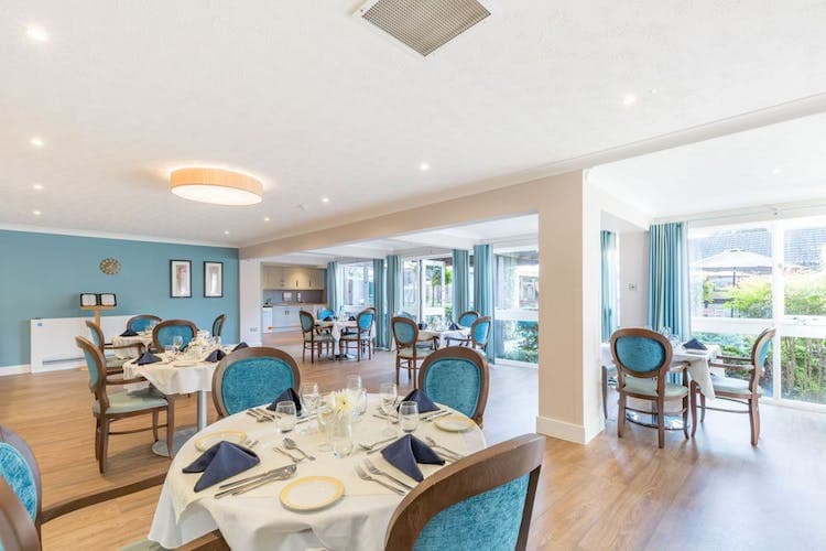 Leonard Lodge Care Home