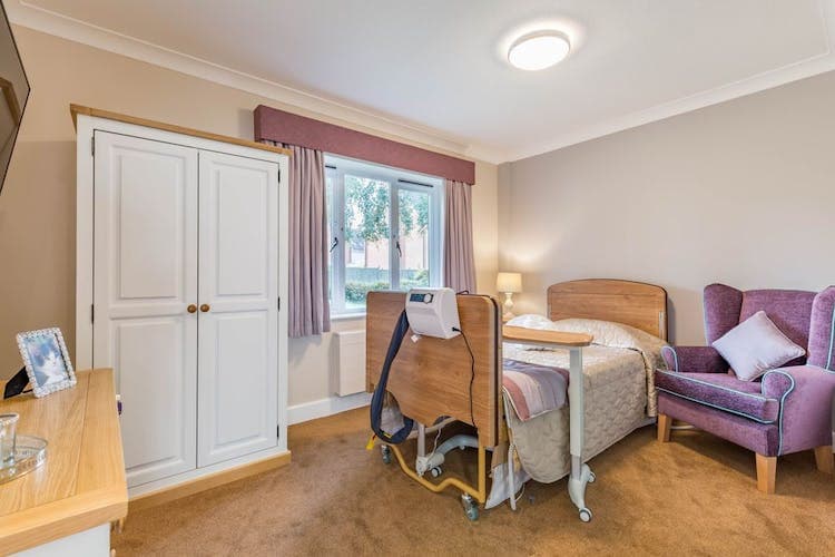 Leonard Lodge Care Home