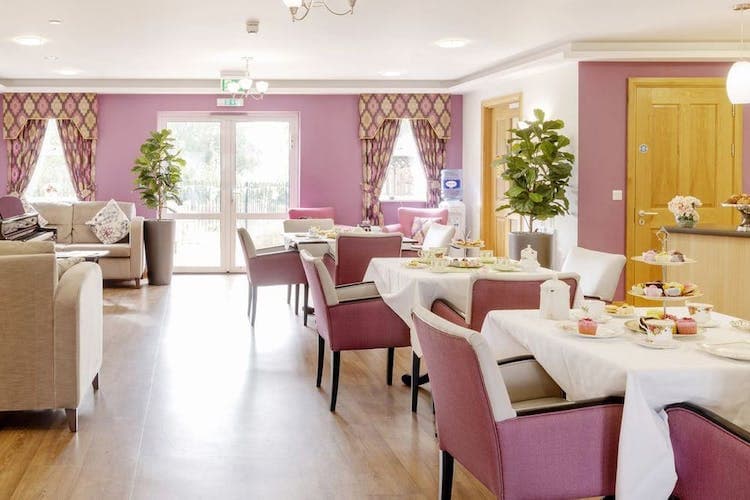 De Lucy House Care Home