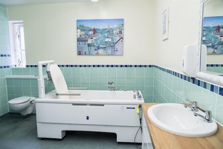 Hollyfields Care Home