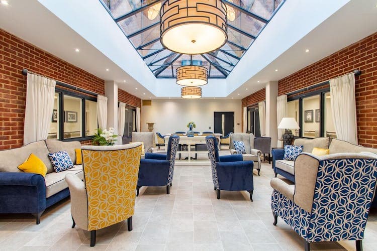 Holly Oak Care Home