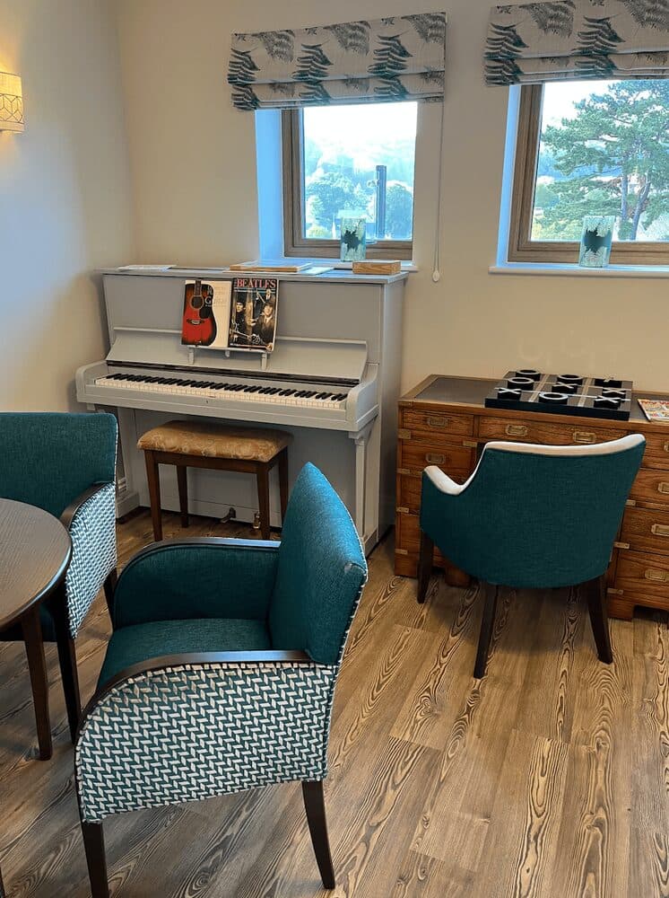 Holly Oak Care Home