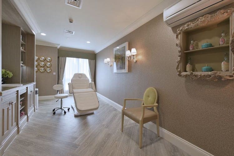 Chertsey Parklands Manor Care Home