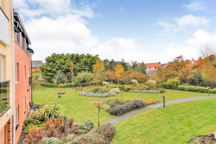 Brunlees Court - Resale