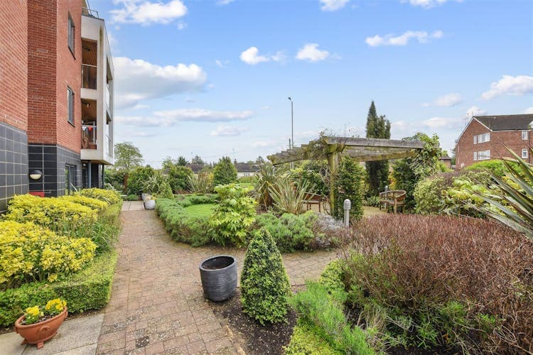 Landmark Place - Resale