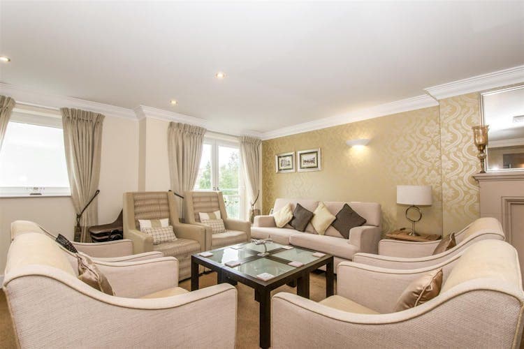 Lauder Court - Resale