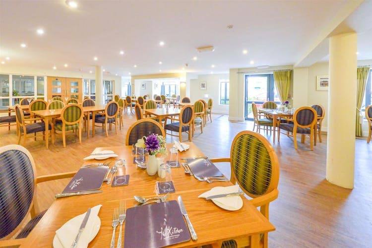 Mandeville Court - Resale