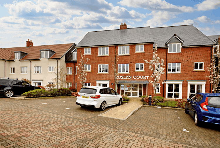 Roslyn Court - Resale