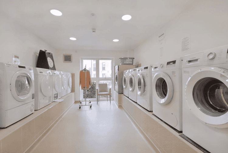 Deans Park Court - Resale