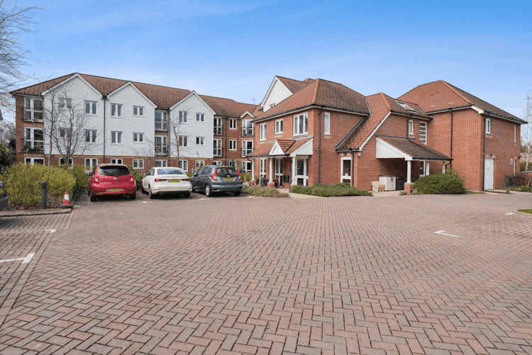 Eadhelm Court - Resale