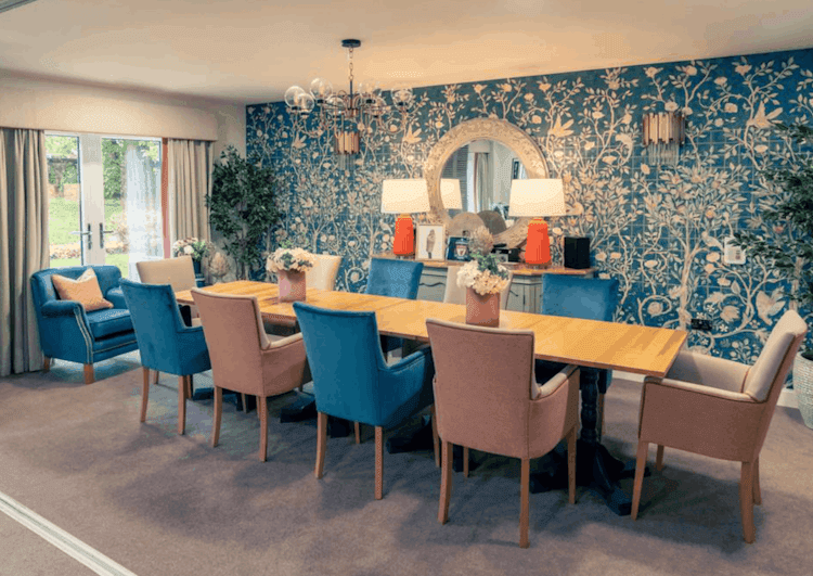 Thorneycroft - Resale