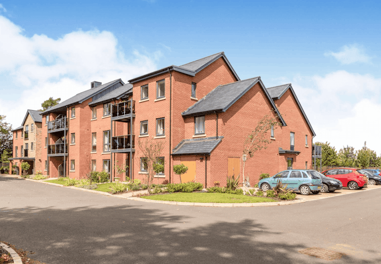 Lonsdale Park - Resale