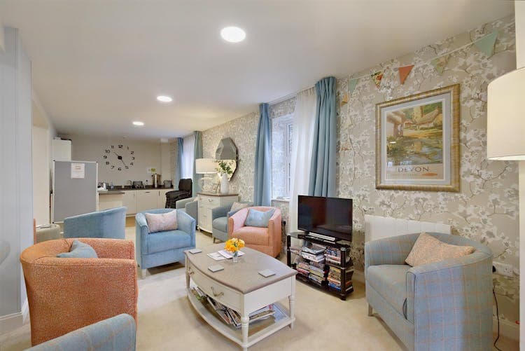 Tumbling Weir Court - Resale