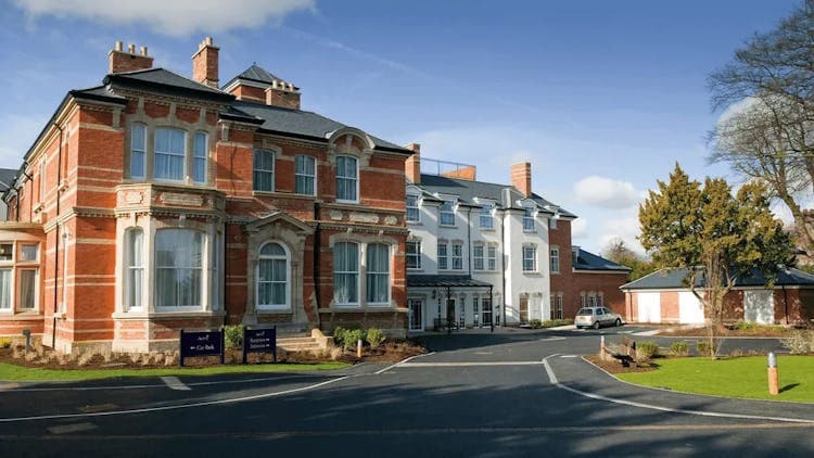 South Lodge Care Home