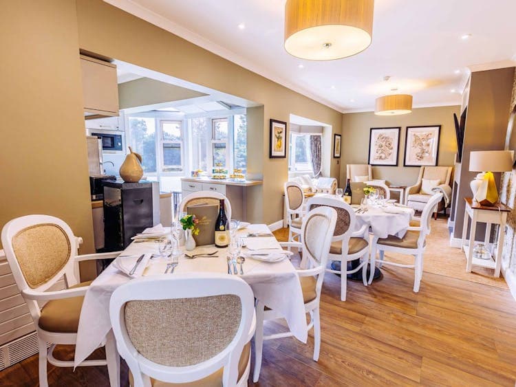 Red Oaks Care Home